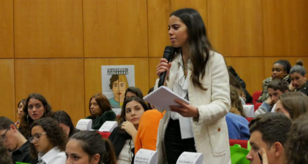 Tema: Cidadania ativa - Participação Juvenil nos processos de tomada de decisão